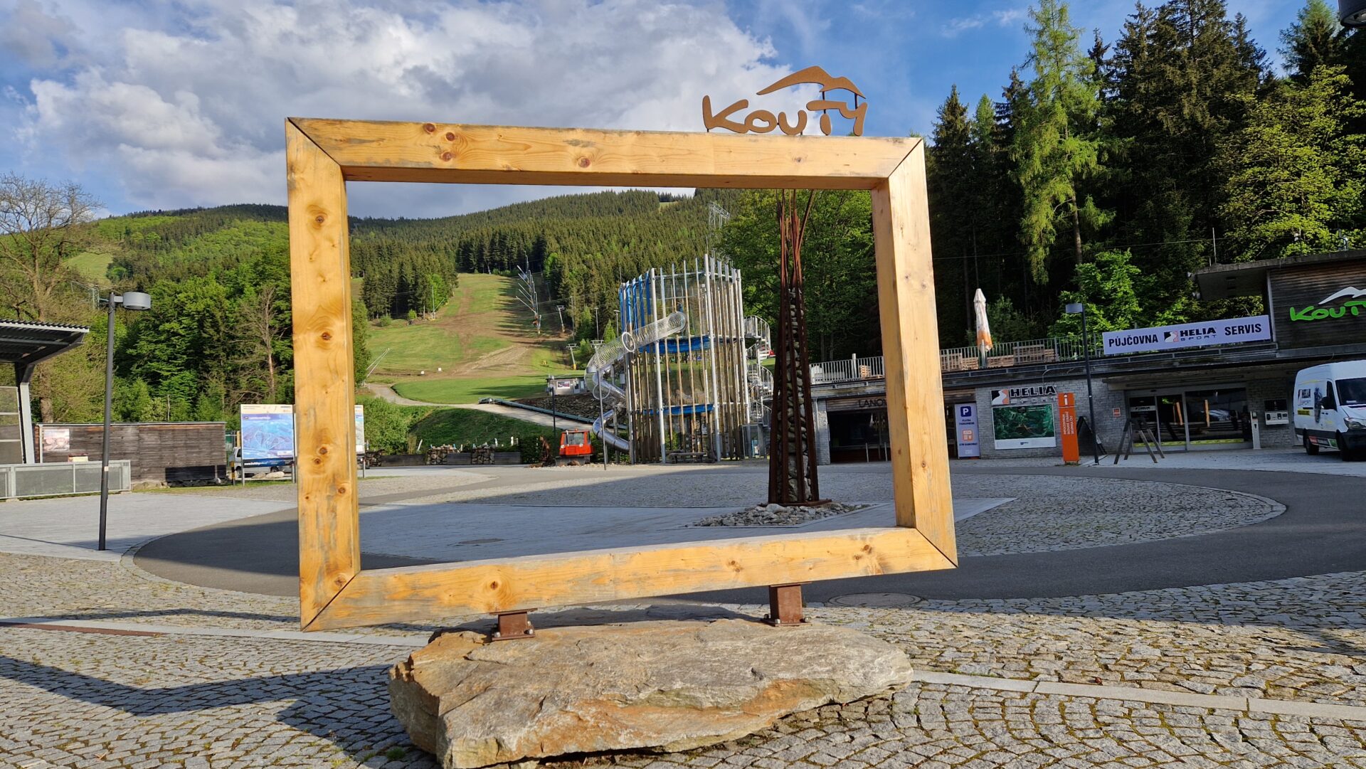 Kouty nad Desnou - náměstí