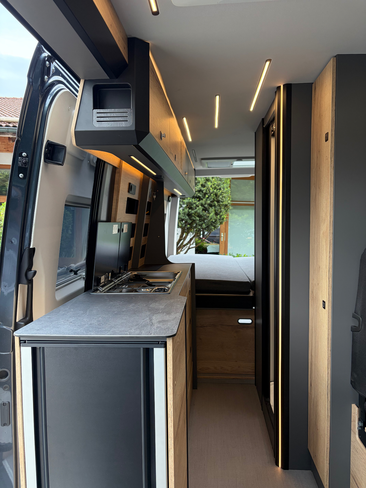 roadstar-xl-evo-kitchen.jpeg